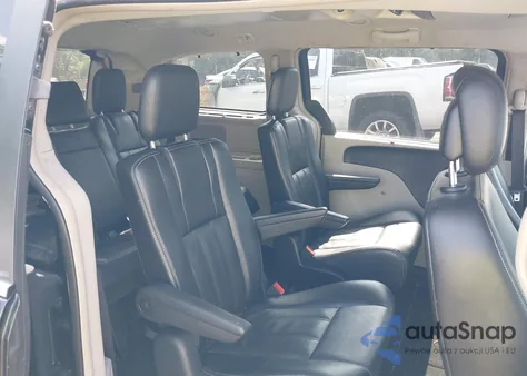 2014 Chrysler Town & Country Touring z USA, uszkodzony, nr VIN 2C4RC1BG0ER132400